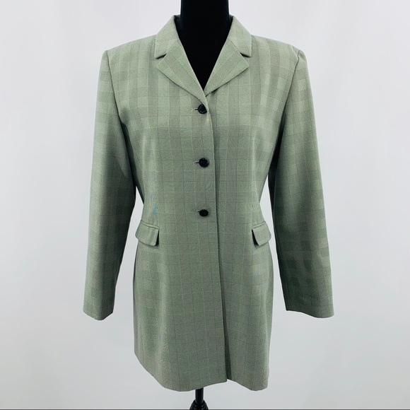 Larry Levine Jackets & Blazers - Larry Levine Black & White Classic Blazer